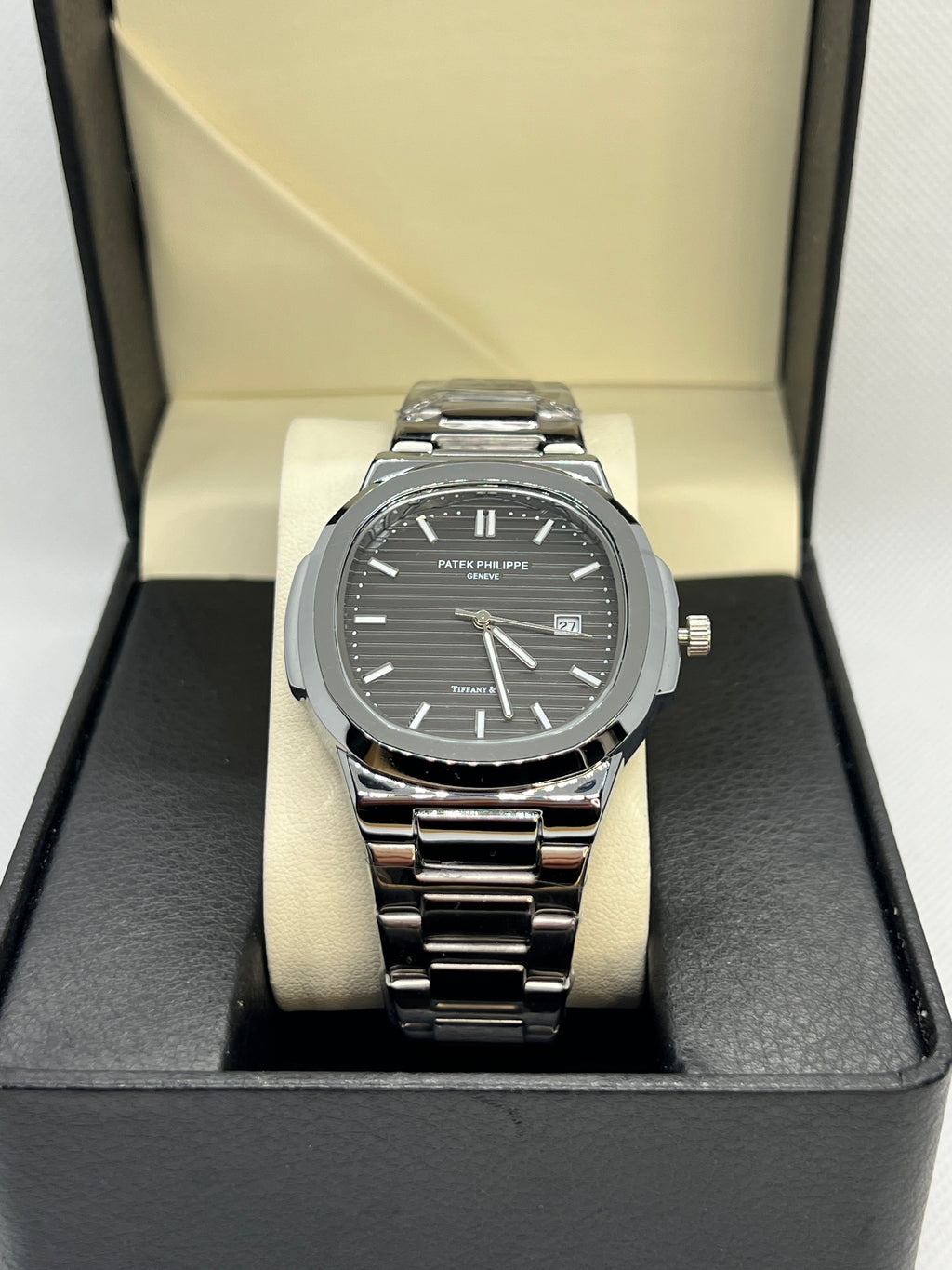 Patek Philippe Nautilus — Slate Grey Horizontal Dial | Stainless Steel | Date Display | Luxury Finish