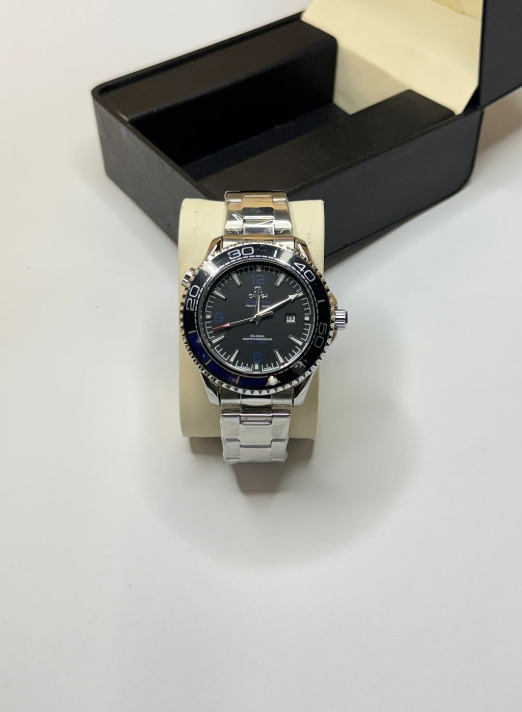 Omega Seamaster Professional Co-Axial Master Chronometer – Blue Bezel