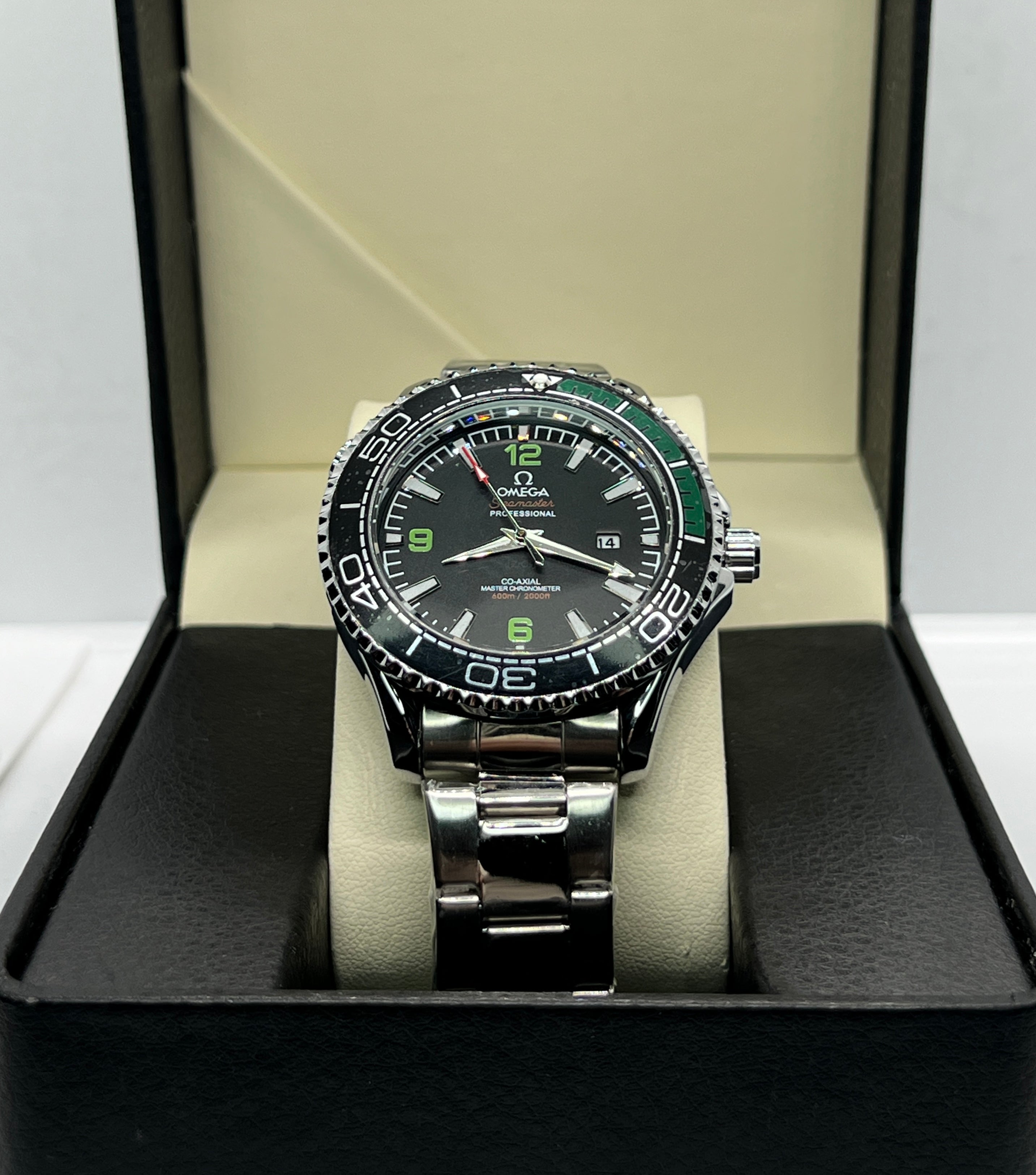 Omega Seamaster Planet Ocean 600M – Black Dial | Black & Green Bezel | Swiss SemiAutomatic