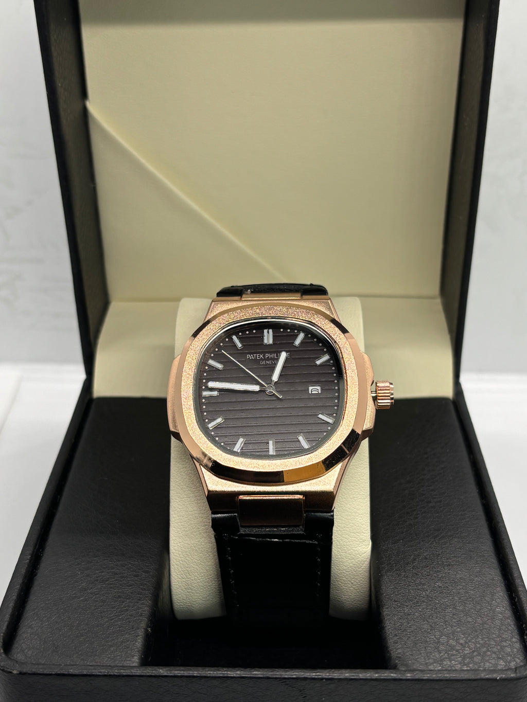 Patek Philippe Nautilus — Rose Gold Case | Black Textured Dial