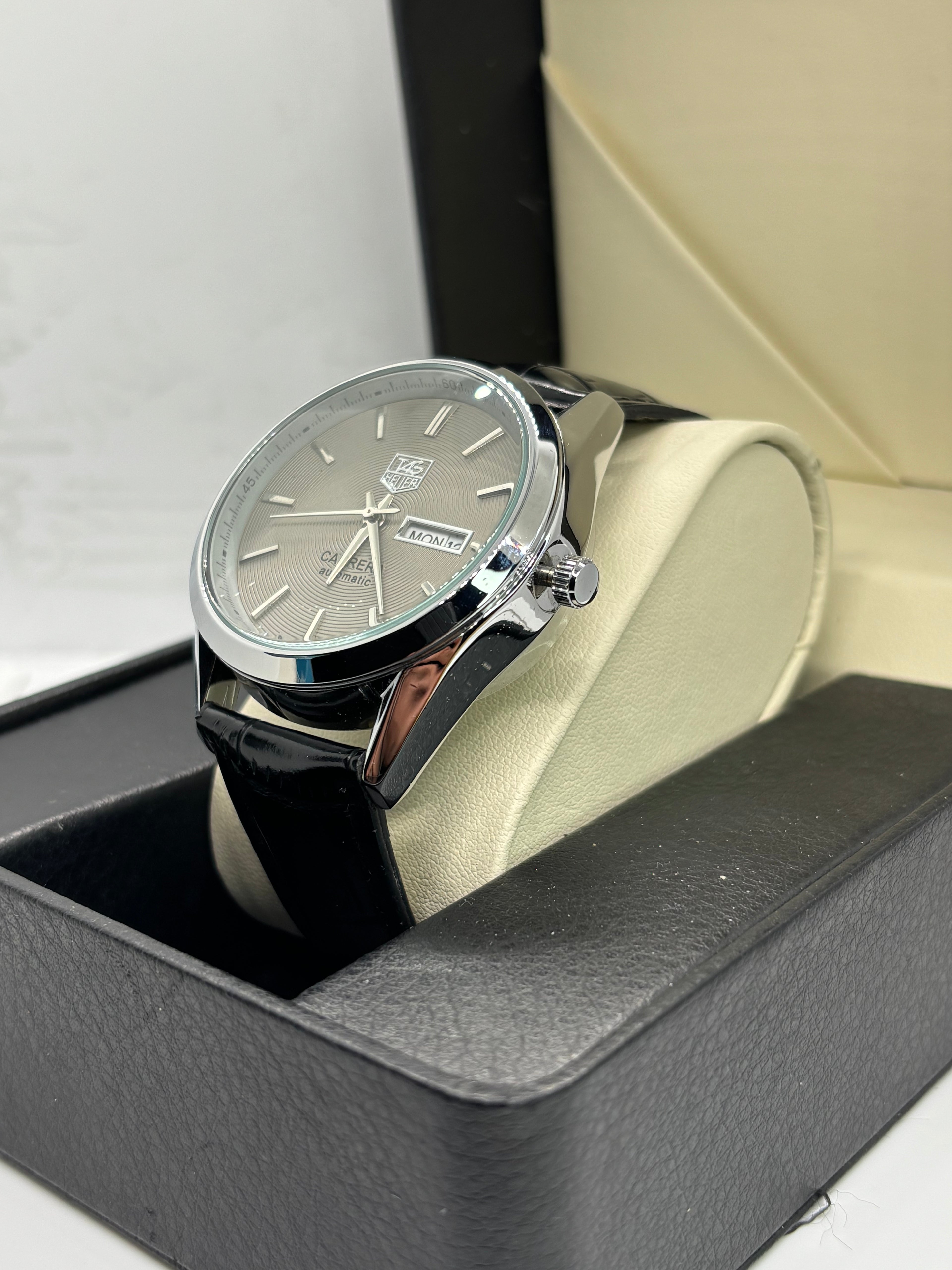 TAG Heuer Carrera – Silver Dial | Day-Date | Stainless Steel | Leather Strap